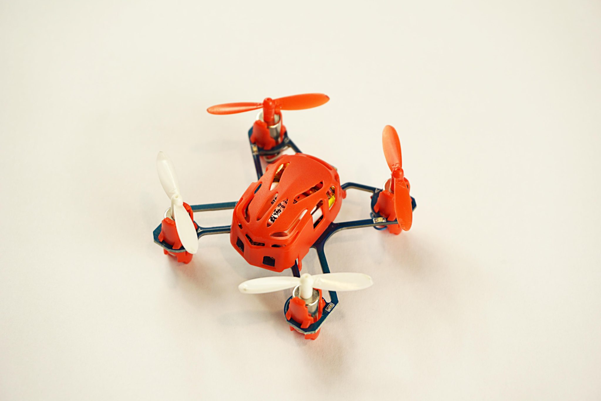 Hubsan Q4 World's Smallest Quadcopter - Half Chrome Drones