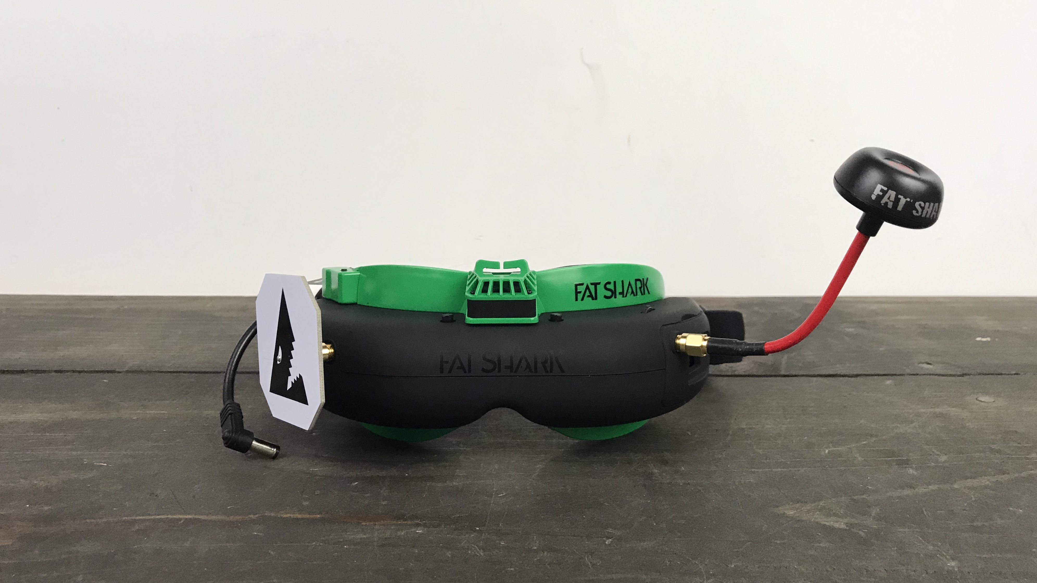 Fat Shark Attitude V5 -Excellent FPV goggles at $299 - Half Chrome 
