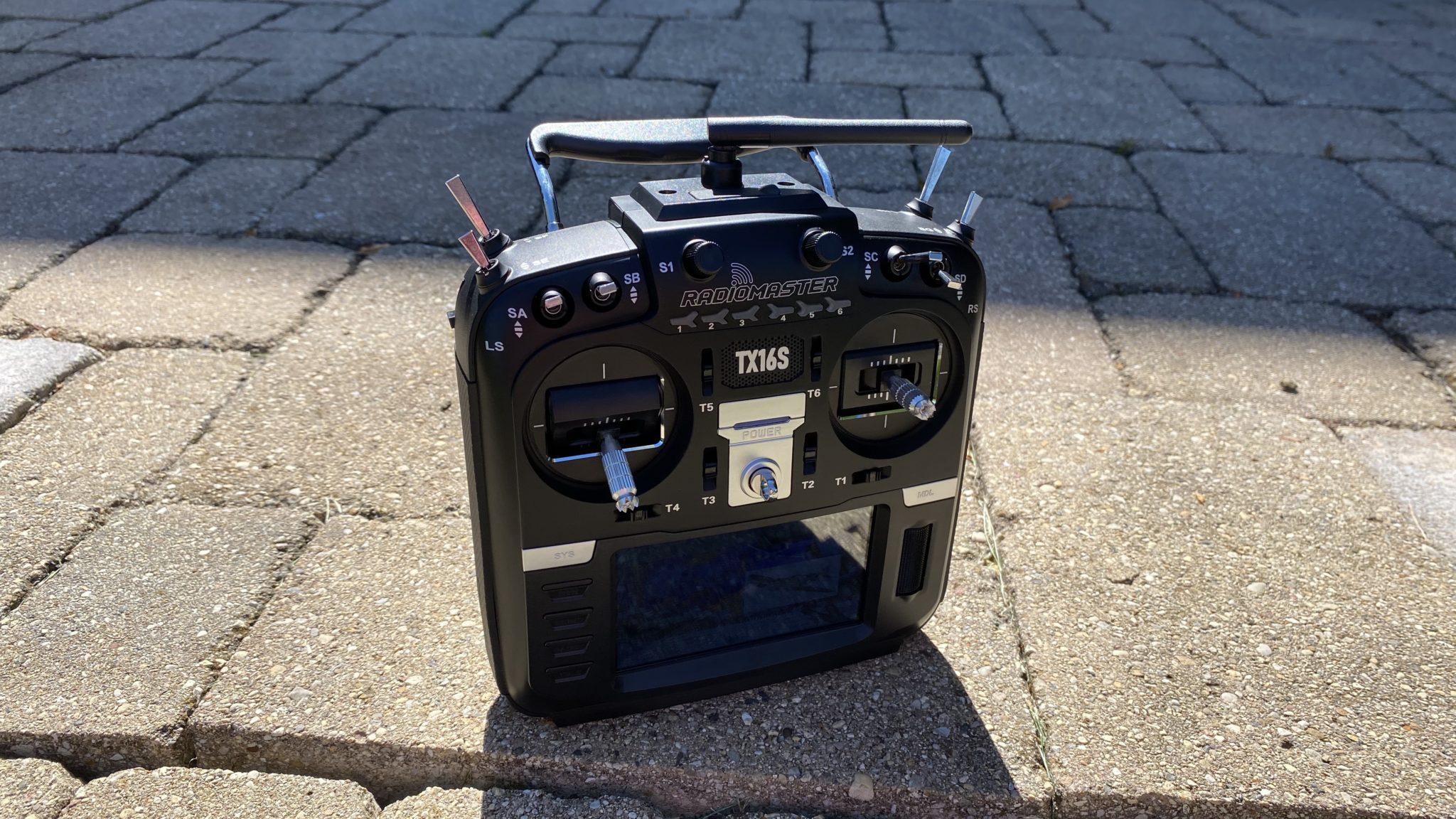 Jumper T18 Pro vs Radiomaster TX16S Which one should you buy? Half