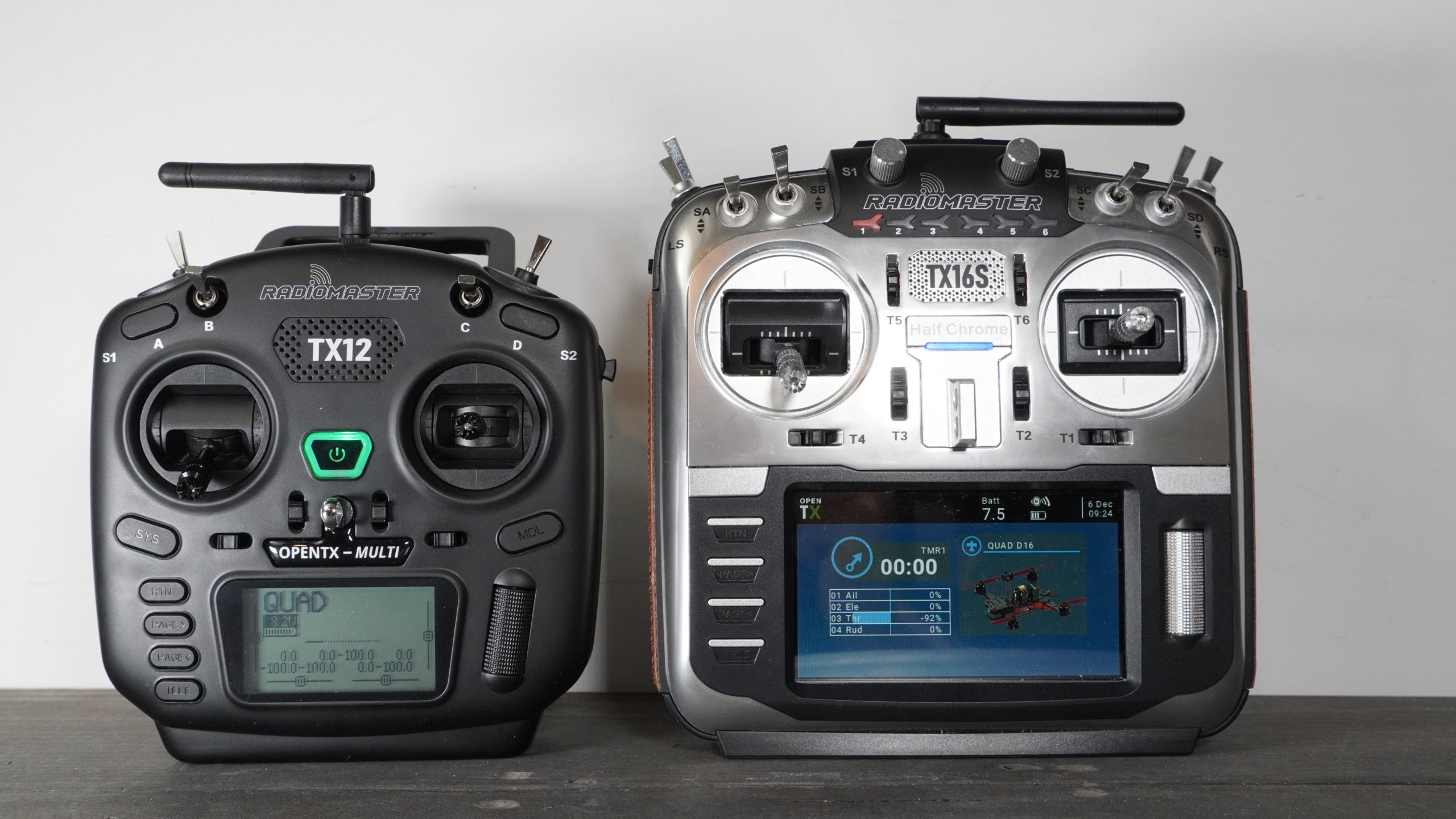 radiomaster t12 vs t16