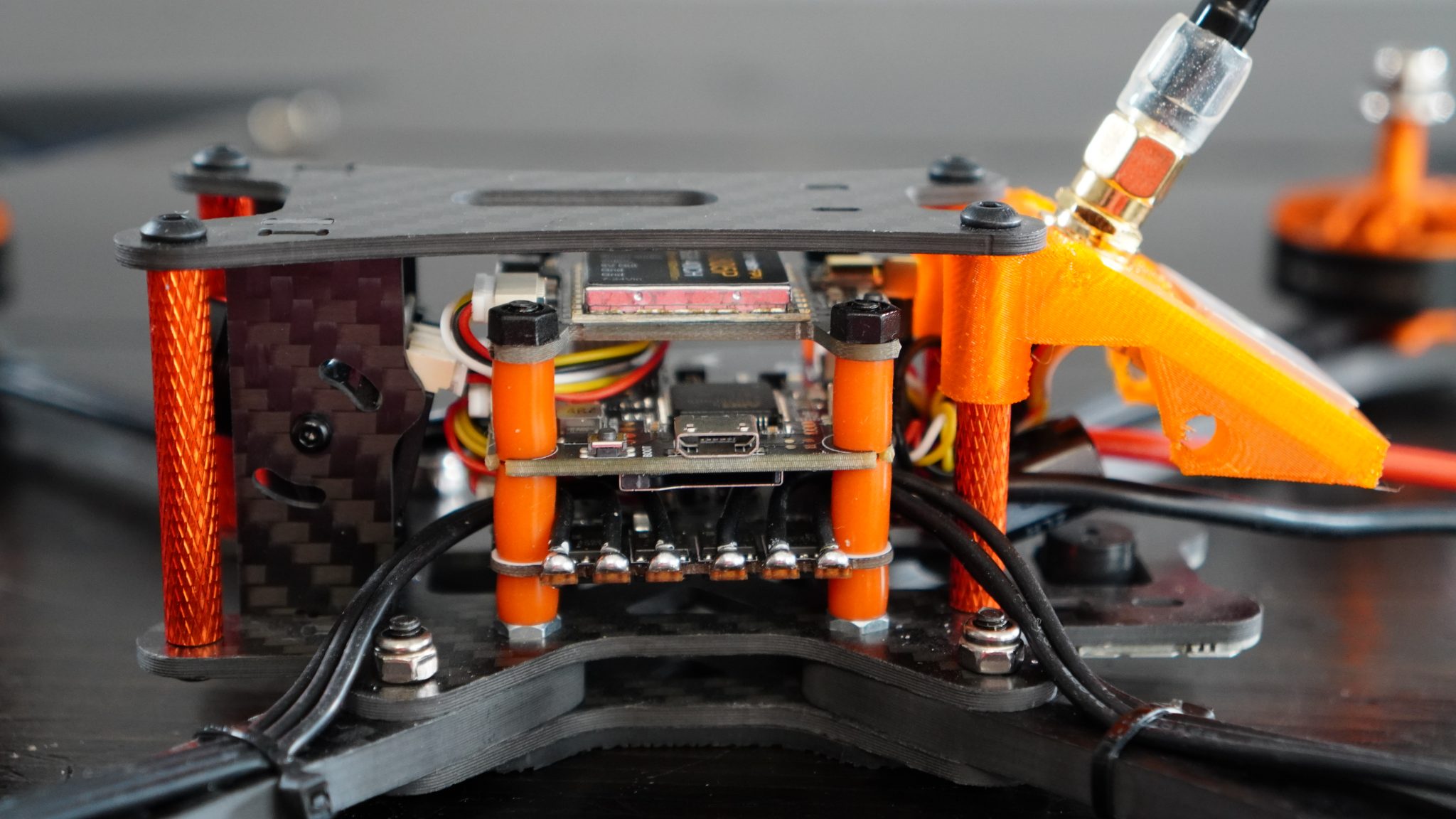 Darwin129 a BIG drone for a LITTLE budget By DarwinFPV Half Chrome